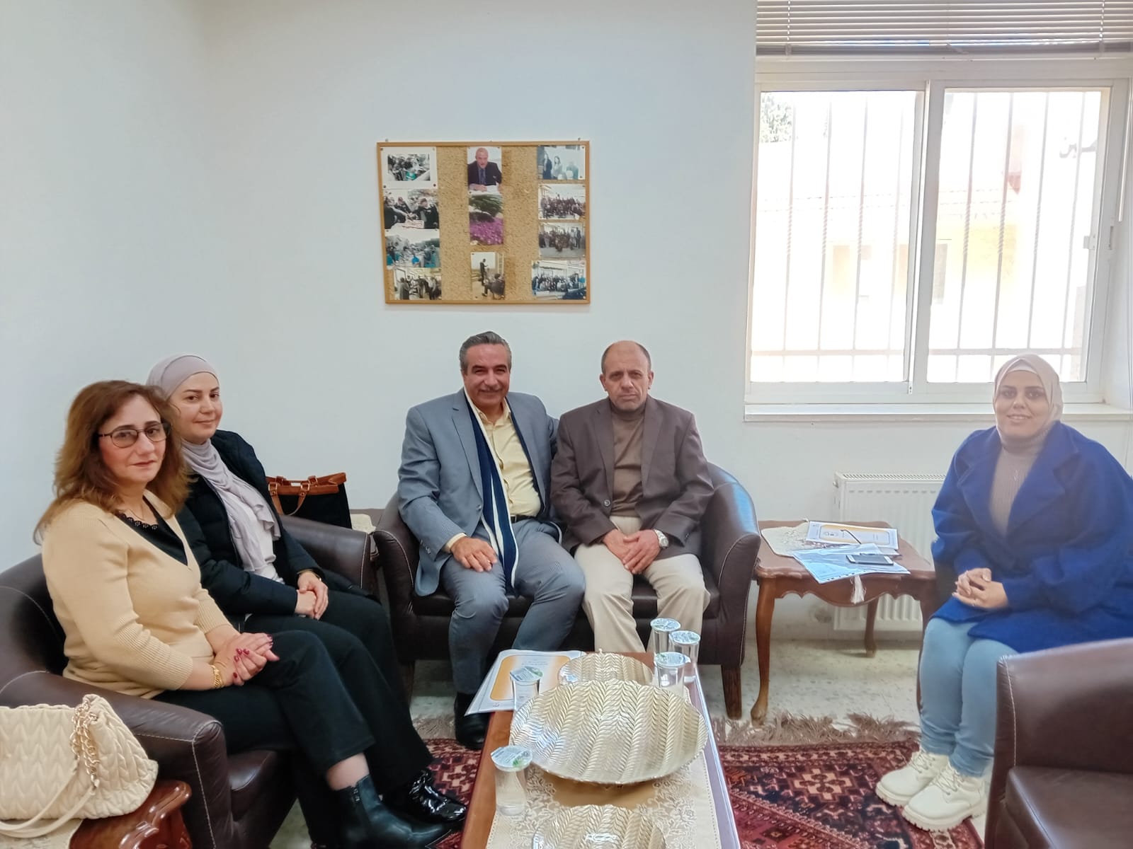 “شبكة الفنون التشكيلية ودار شما لرعاية المسنين يتفقان على تنفيذ مبادرة “ألوان الحياة